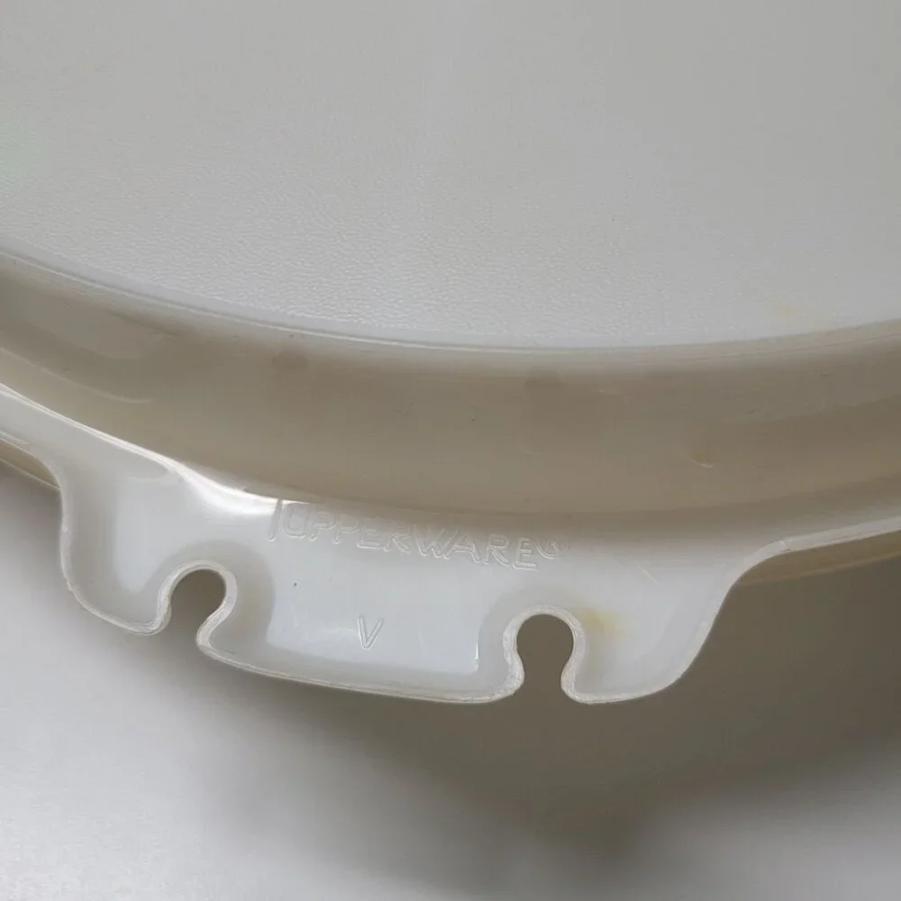 Tupperware 405 Large Round‎ Snack Server Lid Vintage 12 Inch